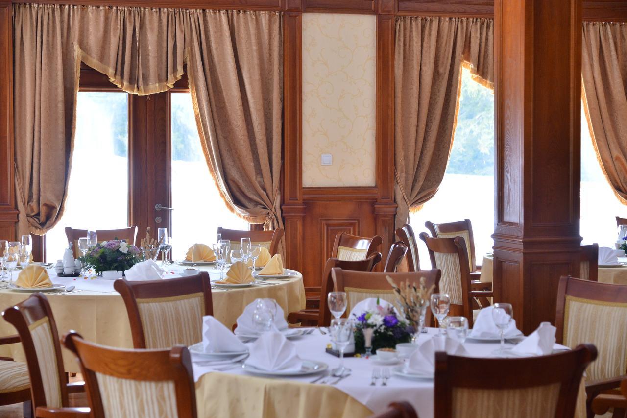 Hotel Zlatarski Zlatnik Nova Varoš Exteriör bild