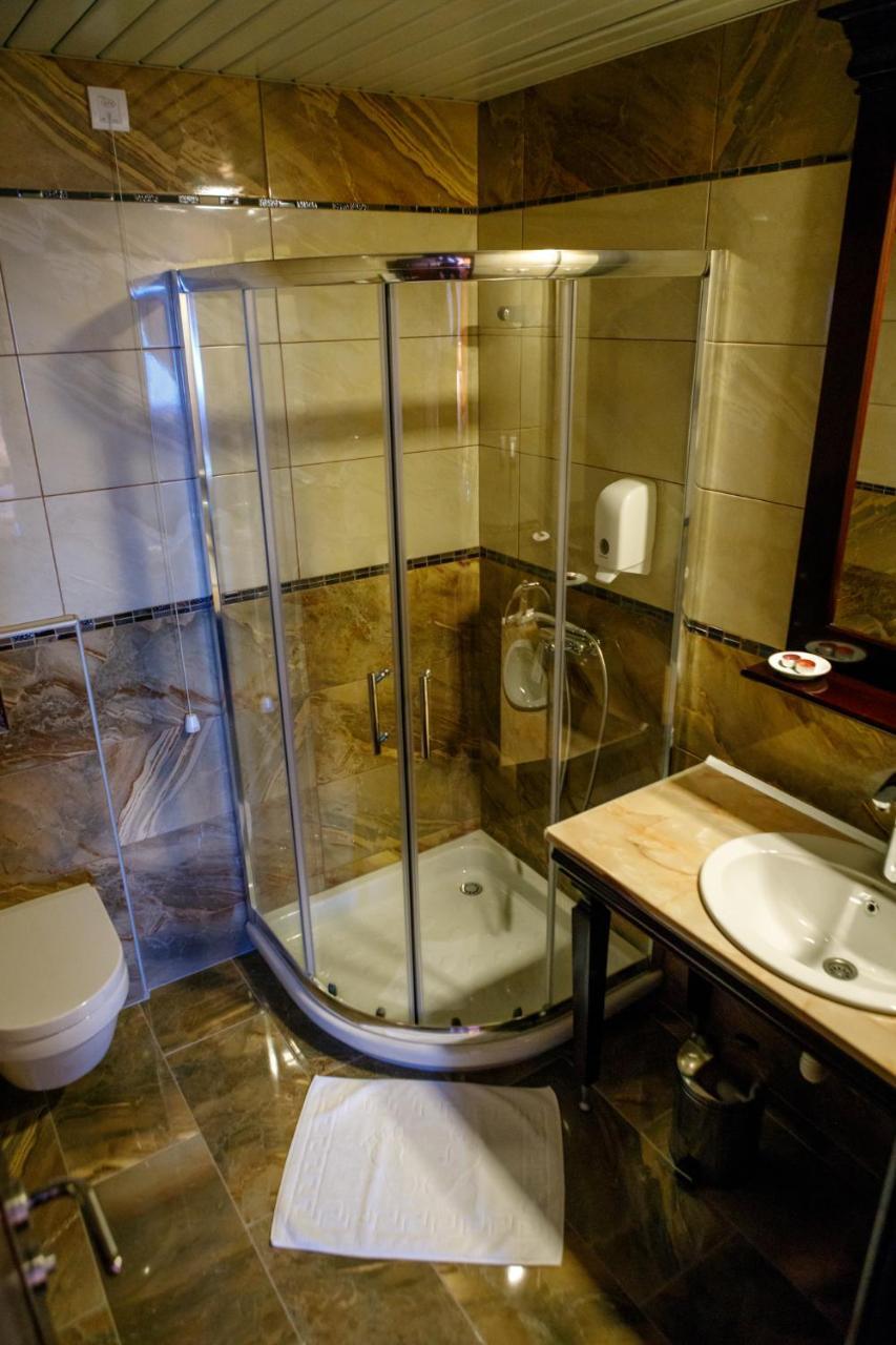 Hotel Zlatarski Zlatnik Nova Varoš Exteriör bild